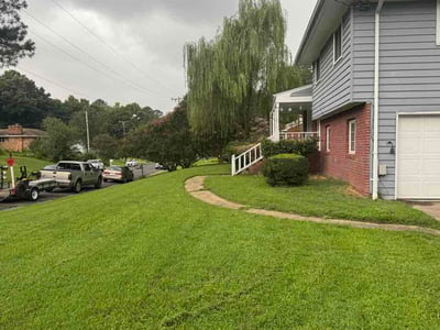 Lawn Care service in Williamsburg, 23185
