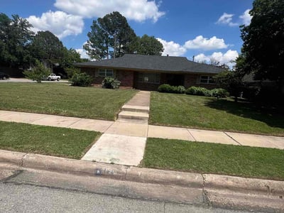 Lawn Care service in Irving, 75061