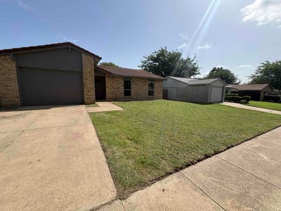 Lawn Care service in Terrell, 75160