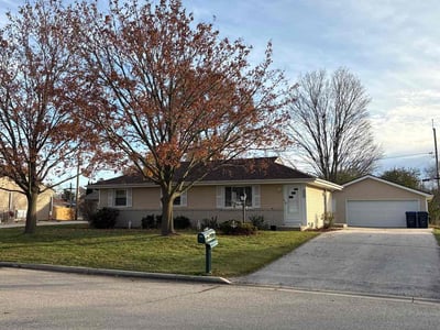 Lawn Care service in Sussex, 53089
