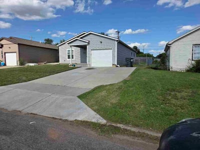 Lawn Care service in Farmington, 84025