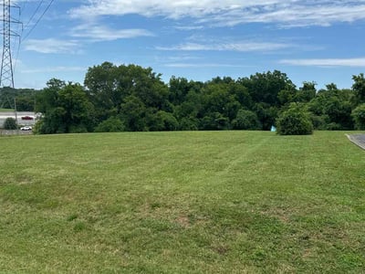 Lawn Care service in Columbia, 38401