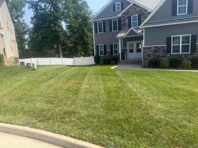 Lawn Care service in Woodford, 22580