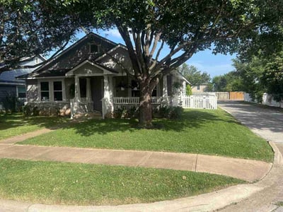 Lawn Care service in Kyle, 78640