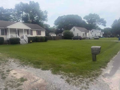 Lawn Care service in Petersburg, 23803