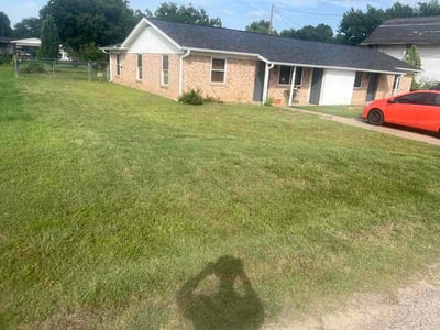 Lawn Care service in Granbury, 76048