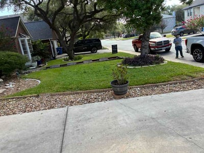 Lawn Care service in Helotes, 78023