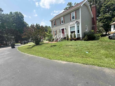 Lawn Care service in Holly Springs, 27540