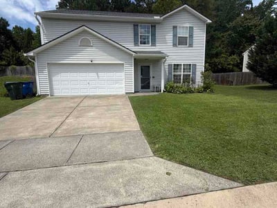 Lawn Care service in Holly Springs, 27540