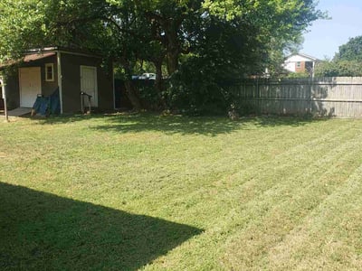 Lawn Care service in Bedford, 76021