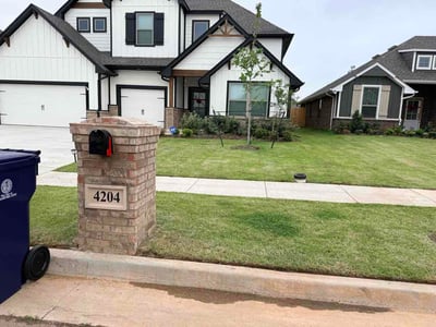 Lawn Care service in Nichols Hills, 73116