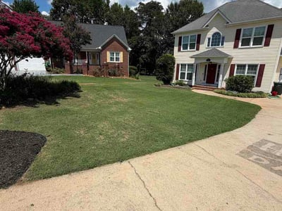 Lawn Care service in Laurens, 29360