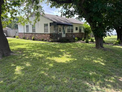 Lawn Care service in Collinsville, 74021