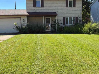 Lawn Care service in Lorain, 44052