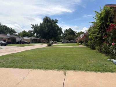 Lawn Care service in Del City, 73115