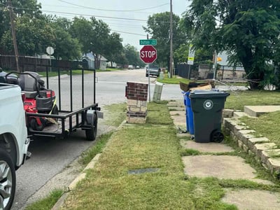 Lawn Care service in Oakland, 94612