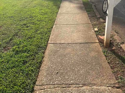 Lawn Care service in El Dorado, 67337