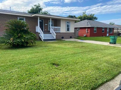 Lawn Care service in Metairie, 70001
