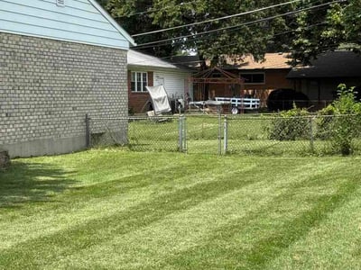 Lawn Care service in Hazelwood, 63042