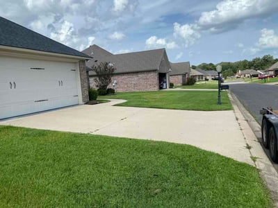 Lawn Care service in Hammond, 70401