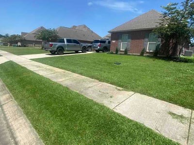 Lawn Care service in Denham Springs, 70726