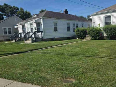 Lawn Care service in Speedway, 46224