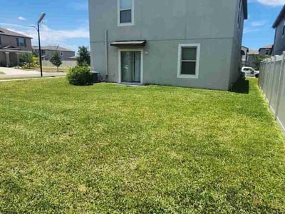 Lawn Care service in Sun City Center, 33573