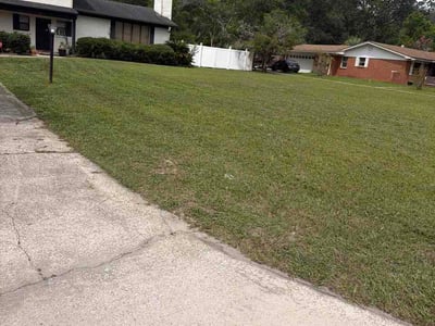 Lawn Care service in West Palm Beach, 33401
