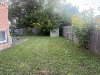 Lawn Care service in Skokie, 60076
