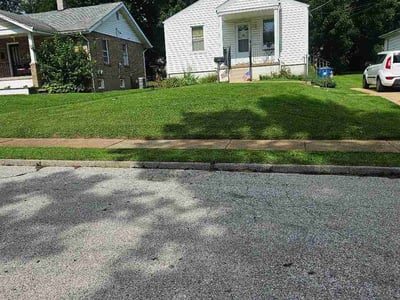 Lawn Care service in Overland, 63114