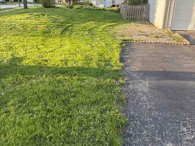 Lawn Care service in Algonquin, 60156