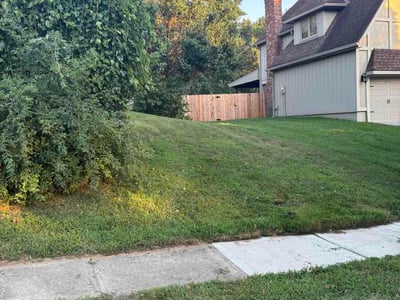 Lawn Care service in Lawson, 64062