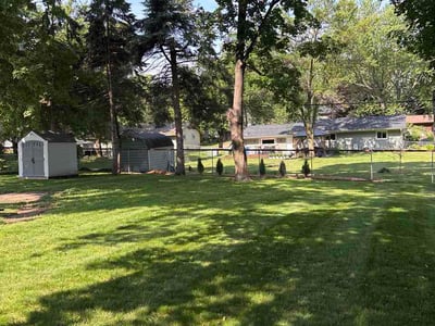 Lawn Care service in Bloomington, 55431