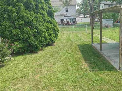 Lawn Care service in Wyandotte, 48192