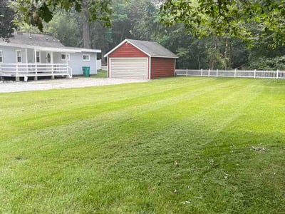 Lawn Care service in Pinckney, 48169
