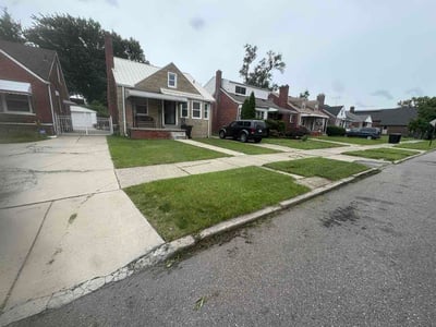 Lawn Care service in Allen Park, 48101