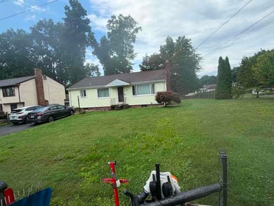 Lawn Care service in Newington, 06111