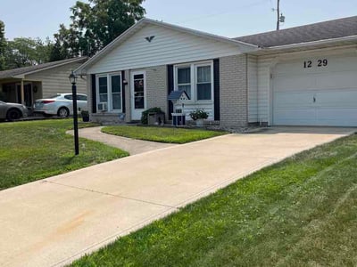 Lawn Care service in Hobart, 46342