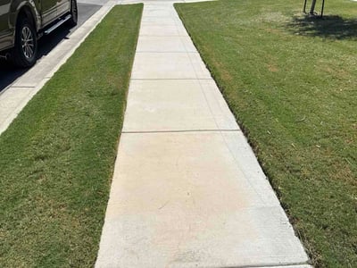 Lawn Care service in Liberty Hill, 78642
