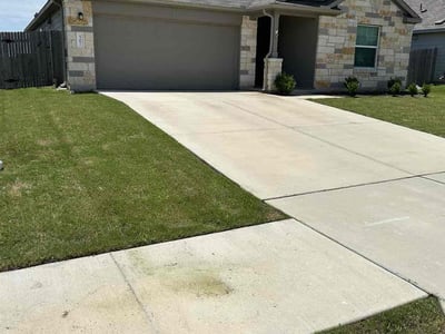 Lawn Care service in Hutto, 78634