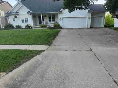 Lawn Care service in Ankeny, 50023