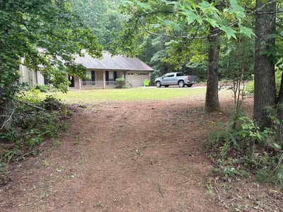 Leaf Removal service in Newnan, 30263