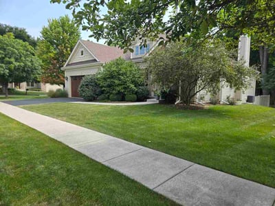 Lawn Care service in Geneva, 60134