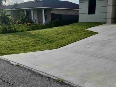 Lawn Care service in Somerville, 02143