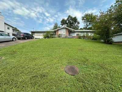 Lawn Care service in Lenoir City, 37771