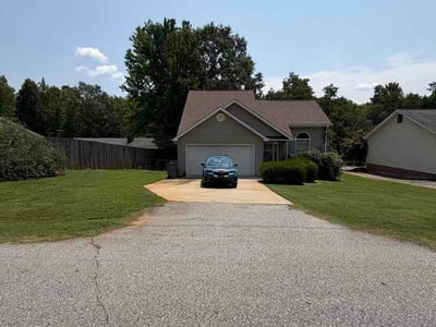 Lawn Care service in Pickens, 29671