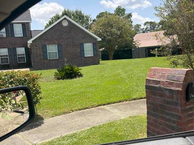 Lawn Care service in Biloxi, 39530