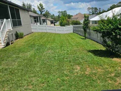 Lawn Care service in Gainesville, 32601