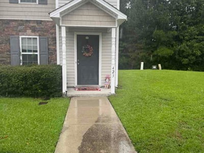 Lawn Care service in Lenoir, 28645