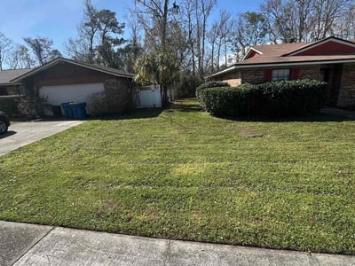 Lawn Care service in Tiverton, 02878